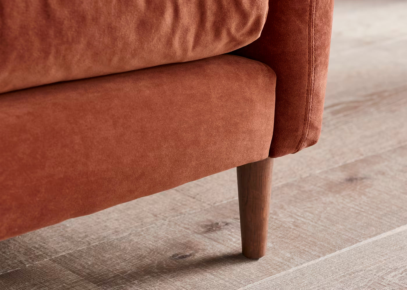 Sigma sectional sofa
