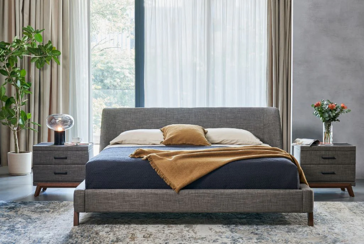 FAME UPHOLSTERED BED